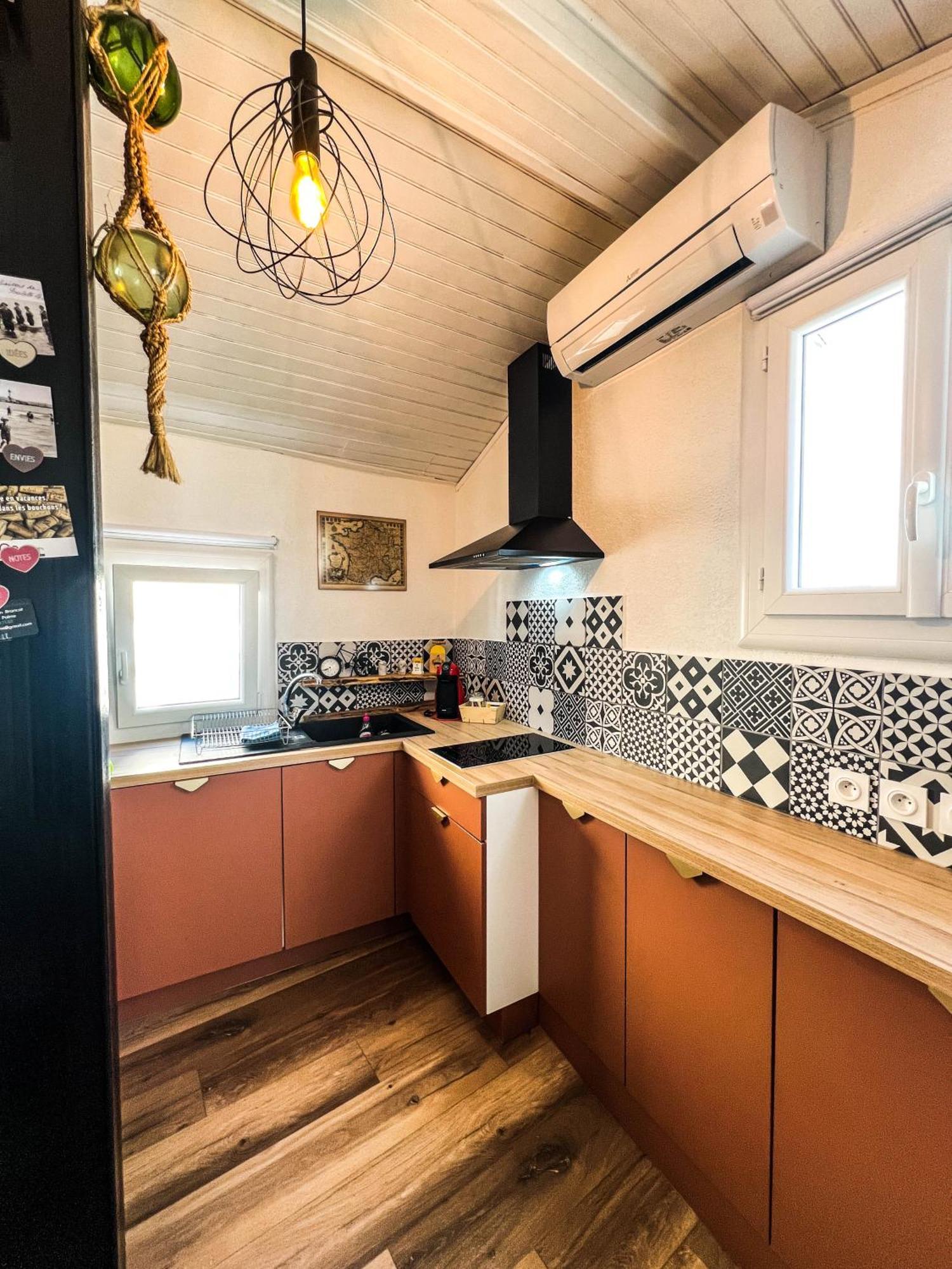 Maisonnette De Pecheur Chauffee Et Climatisee Port-la-Nouvelle Luaran gambar