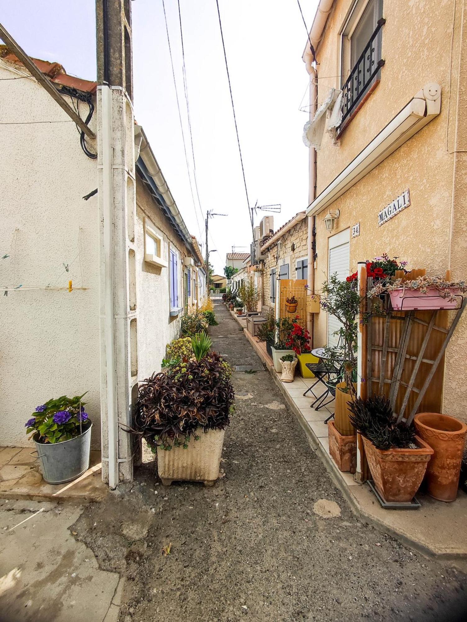 Maisonnette De Pecheur Chauffee Et Climatisee Port-la-Nouvelle Luaran gambar